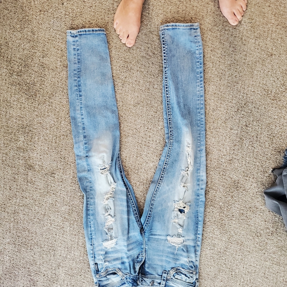 Silver skinny size 31.